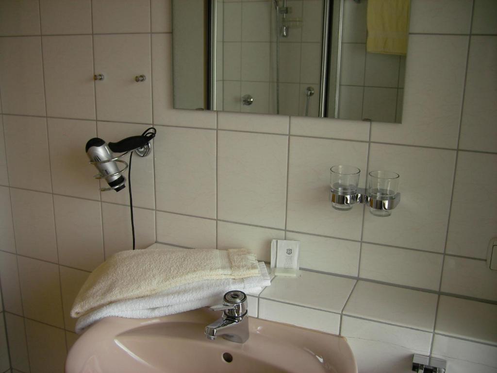 Hotel Gasthaus Zum Hirschen Simonswald Rum bild